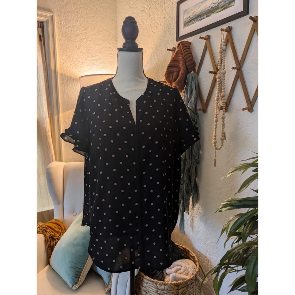 41 Hawthorn Black Blouse with Tan Polka Dots (1X)